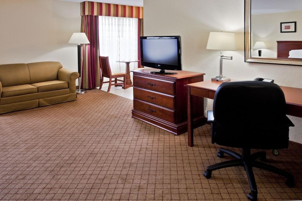 Holiday Inn Express St. Petersburg North / I-275 By Ihg Экстерьер фото